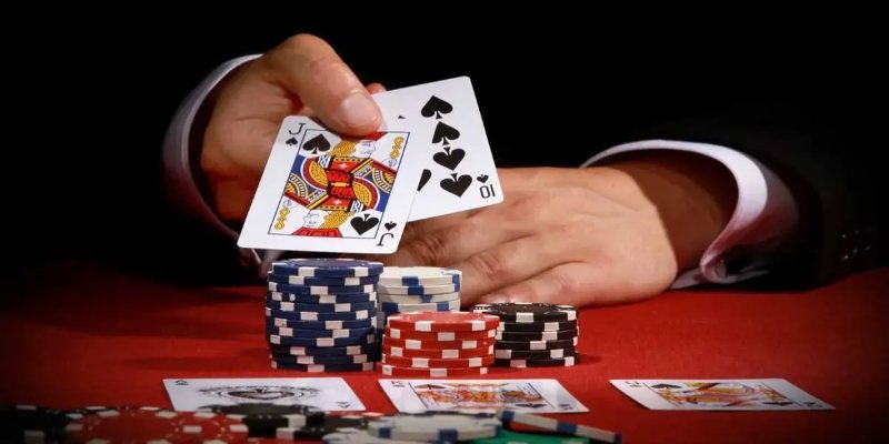 Bài Xì Tố trải qua 4 vòng cược